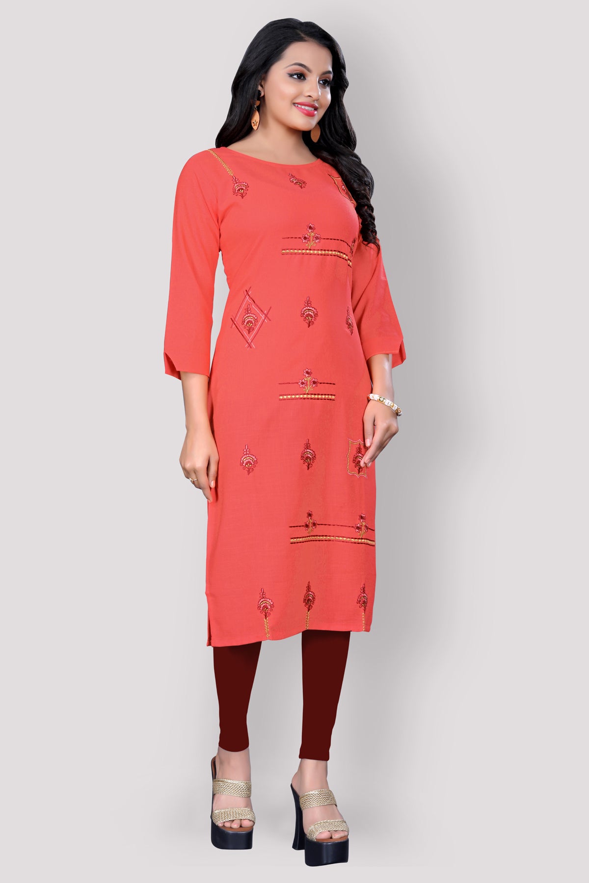 Embroidered cotton Coral Kurta