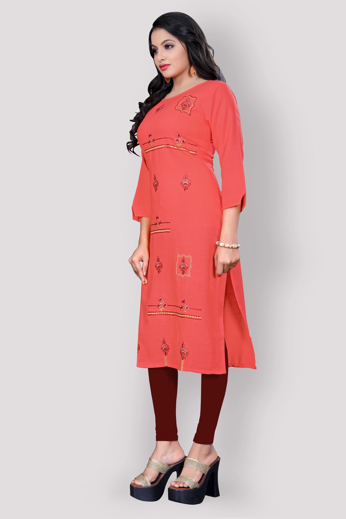 Embroidered cotton Coral Kurta